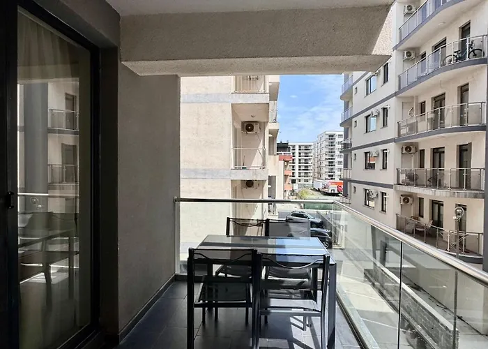 Happy Family Lamera Daire Navodari