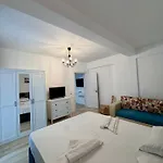 Lamera Happy Bogu Cu 3 La 200 M De Mare Apartment Navodari