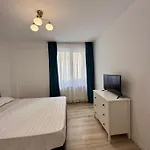 Lamera Happy Bogu Cu 3 La 200 M De Mare * Navodari