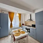 Apartment Lamera Happy Bogu Cu 3 La 200 M De Mare Navodari