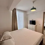 Lamera Happy Bogu Cu 3 La 200 M De Mare